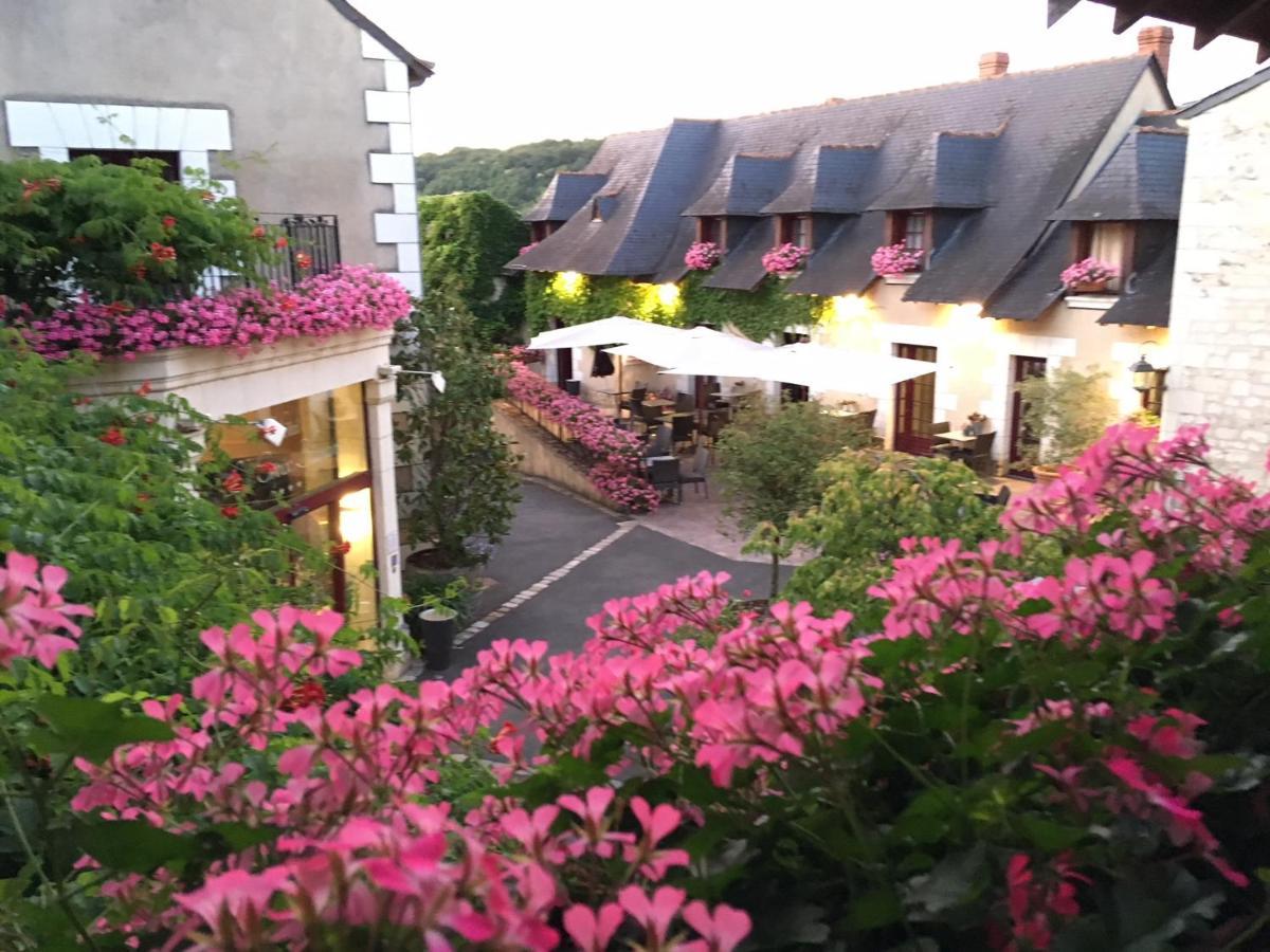 Logis Hotel La Croix Blanche Fontevraud Exteriér fotografie