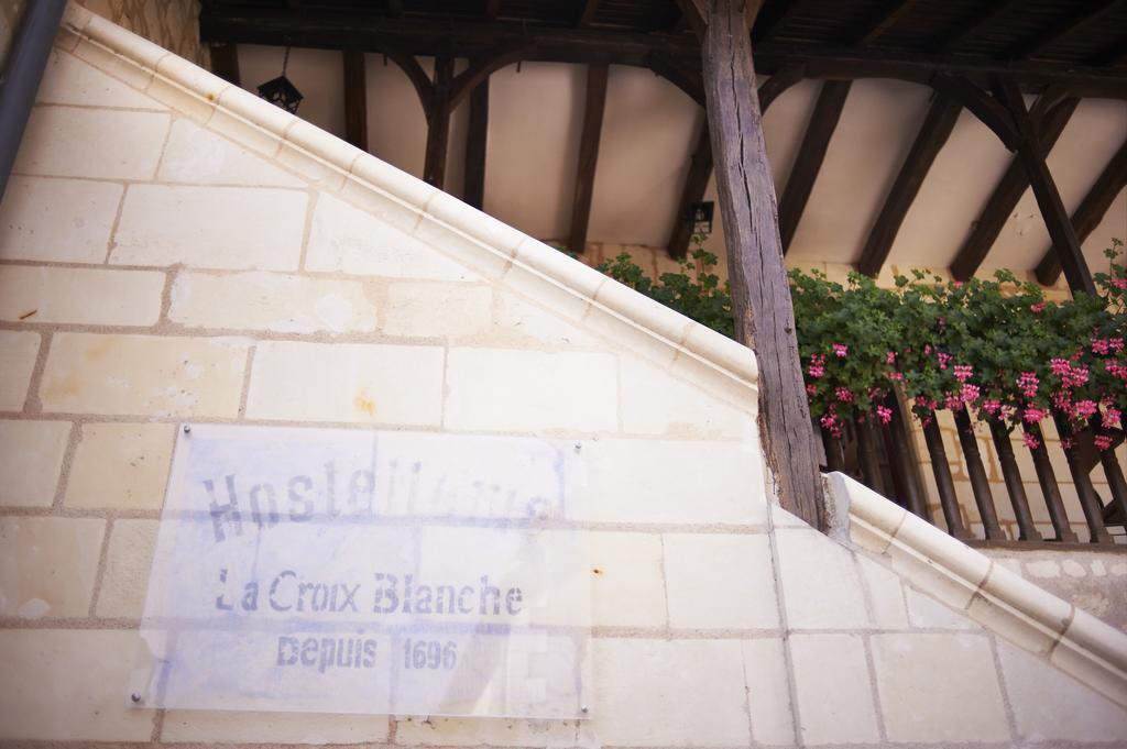 Logis Hotel La Croix Blanche Fontevraud Exteriér fotografie