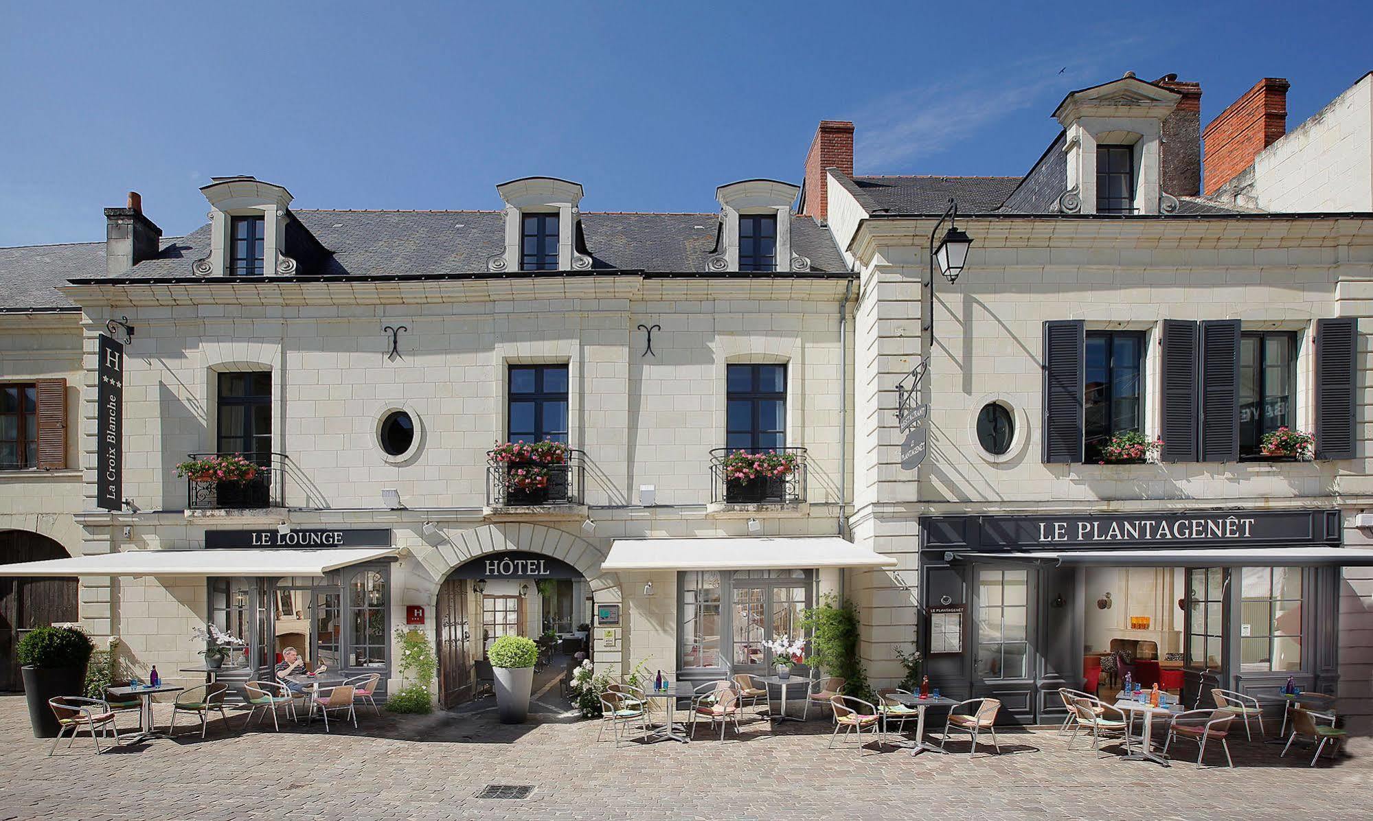 Logis Hotel La Croix Blanche Fontevraud Exteriér fotografie